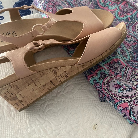 Naturalizer Shoes - Naturalizer Pink T-Strap Sandals